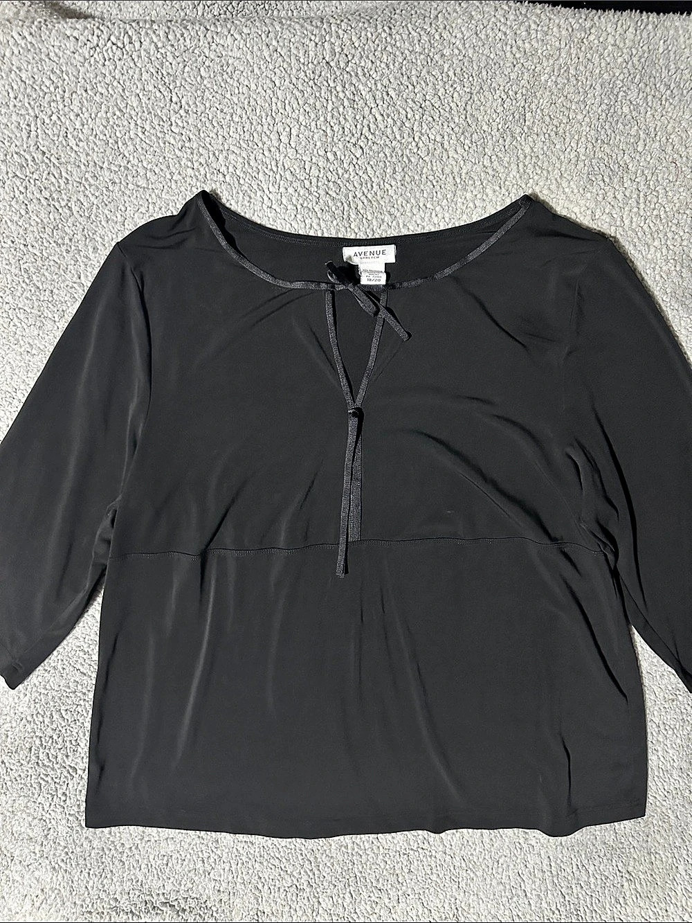 Avenue Stretch Women’s Black Tie Neck 3/4 Sleeve Blouse Plus Size 18/20